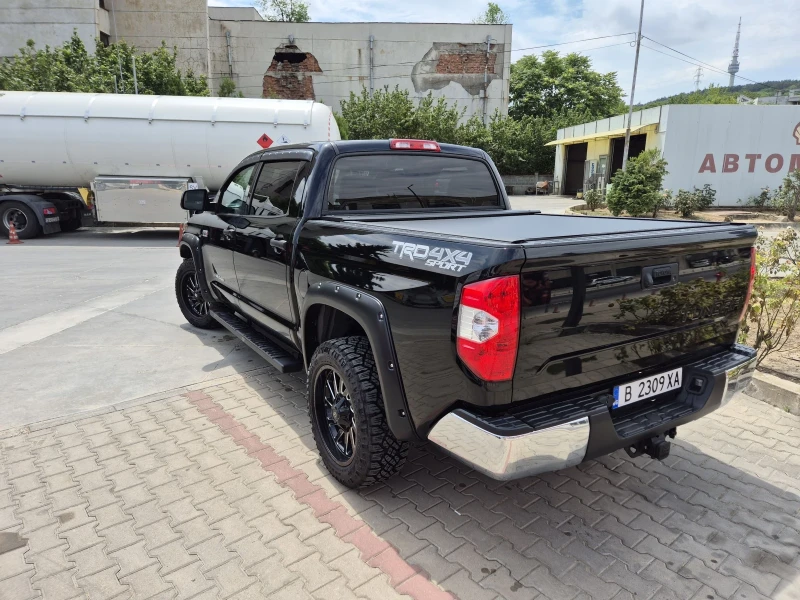 Toyota Tundra, снимка 4 - Автомобили и джипове - 52498509