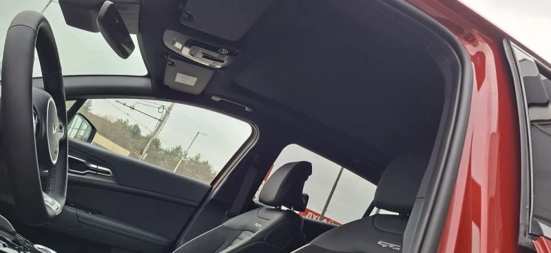 Kia Sportage 1, 6 HYBRID 1, 6T HPE 4WD Aut, снимка 9 - Автомобили и джипове - 52482064