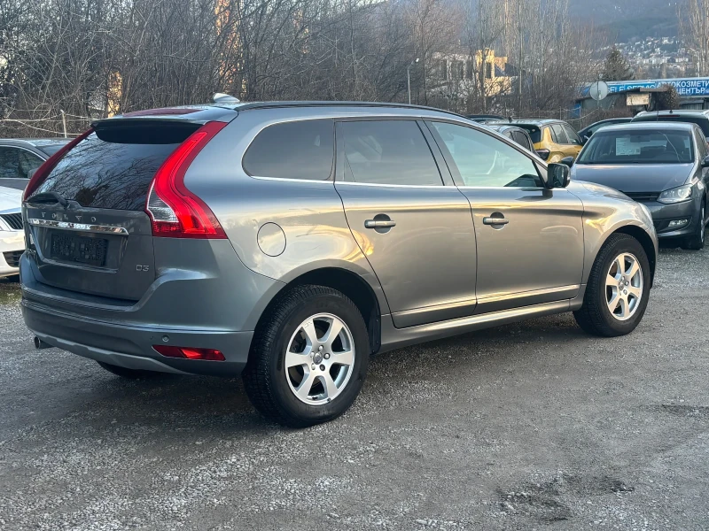 Volvo XC60 2.0 D3, снимка 5 - Автомобили и джипове - 53113107