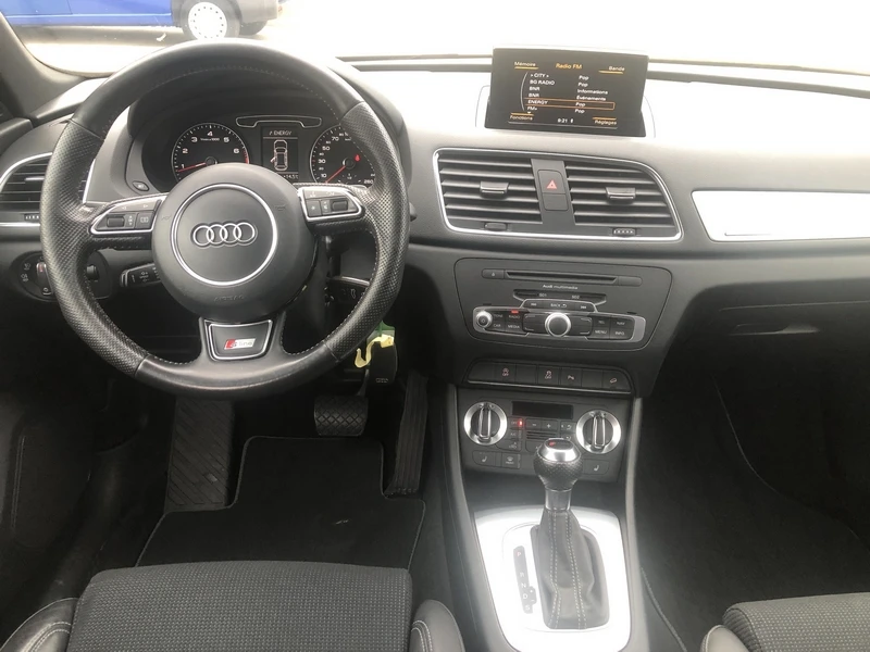 Audi Q3 2.0 TFSI ШВЕЙЦАРИЯ, снимка 12 - Автомобили и джипове - 47544296