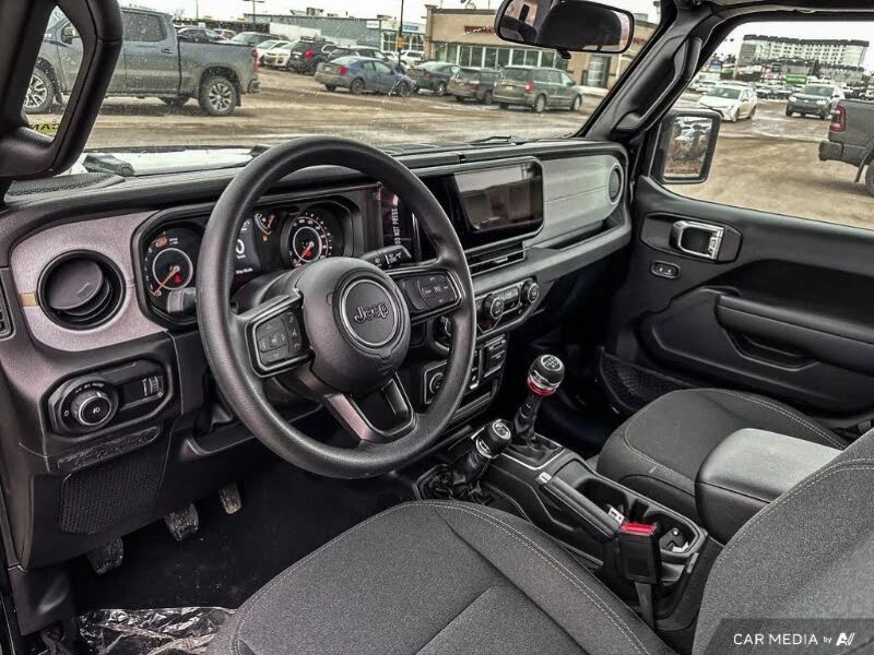 Jeep Wrangler Sport 2-Door 4WD | Mobile.bg   8