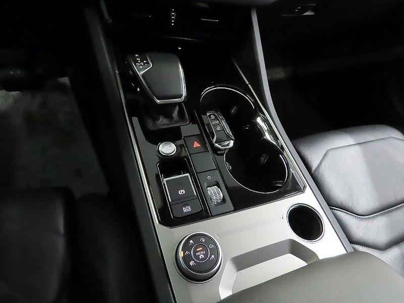 VW Touareg 3.0 DEN Automatic, снимка 9 - Автомобили и джипове - 55723688