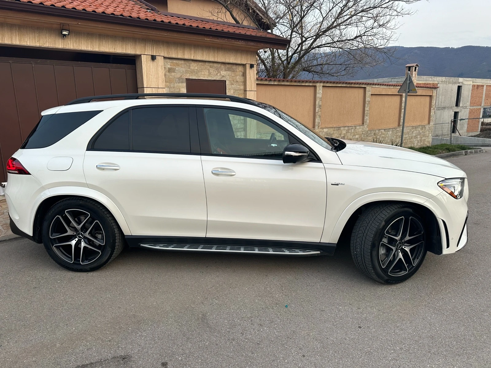 Mercedes-Benz GLE 53 4MATIC AMG - изображение 6