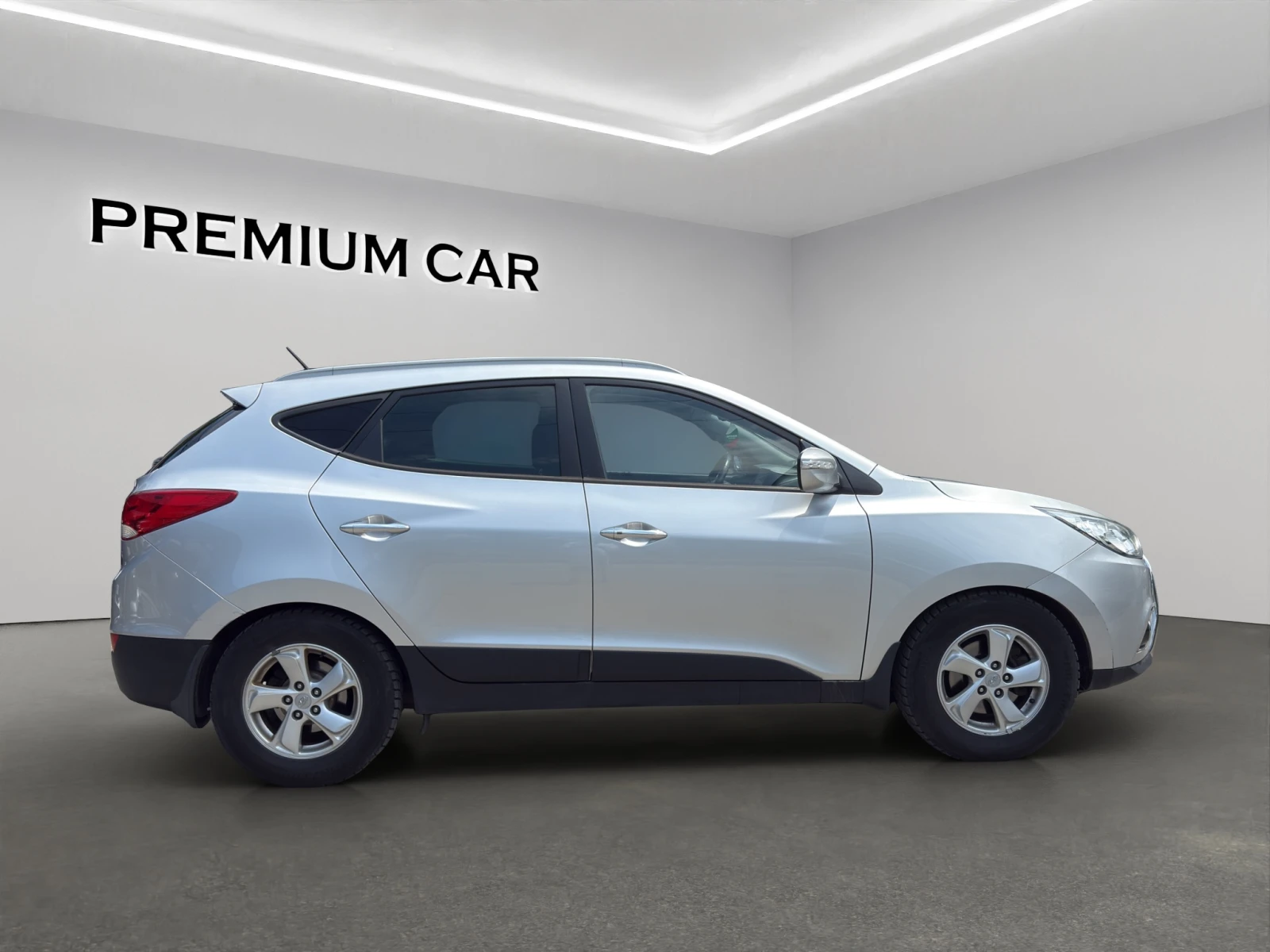 Hyundai IX35 2.0 d - изображение 6