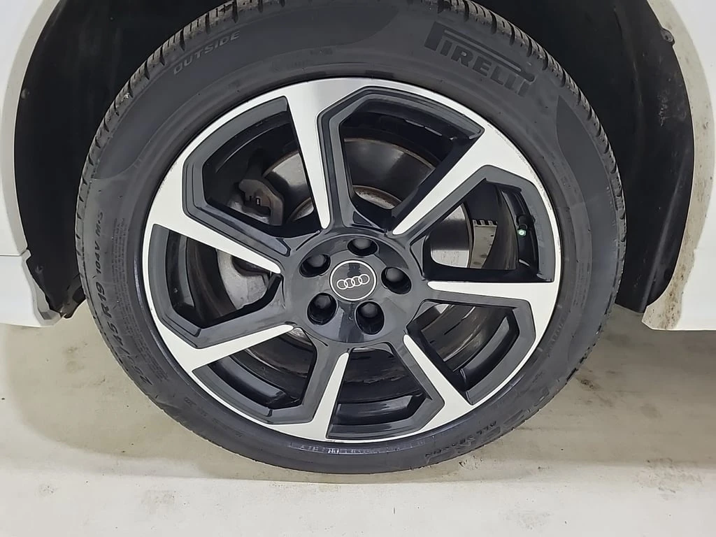 Audi Q3 * PROGRESSIV * CARFAX * ЦЕНА ДО БЪЛГАРИЯ - изображение 6