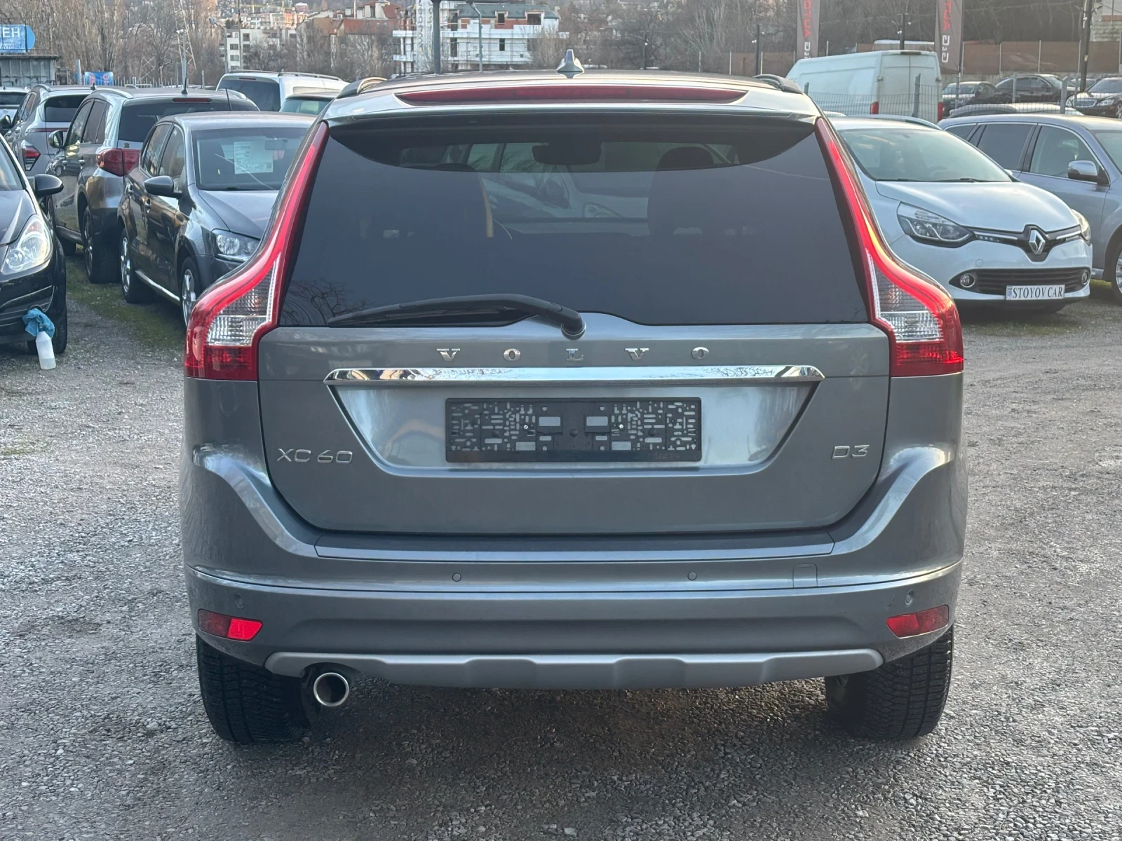 Volvo XC60 2.0 D3 - изображение 4