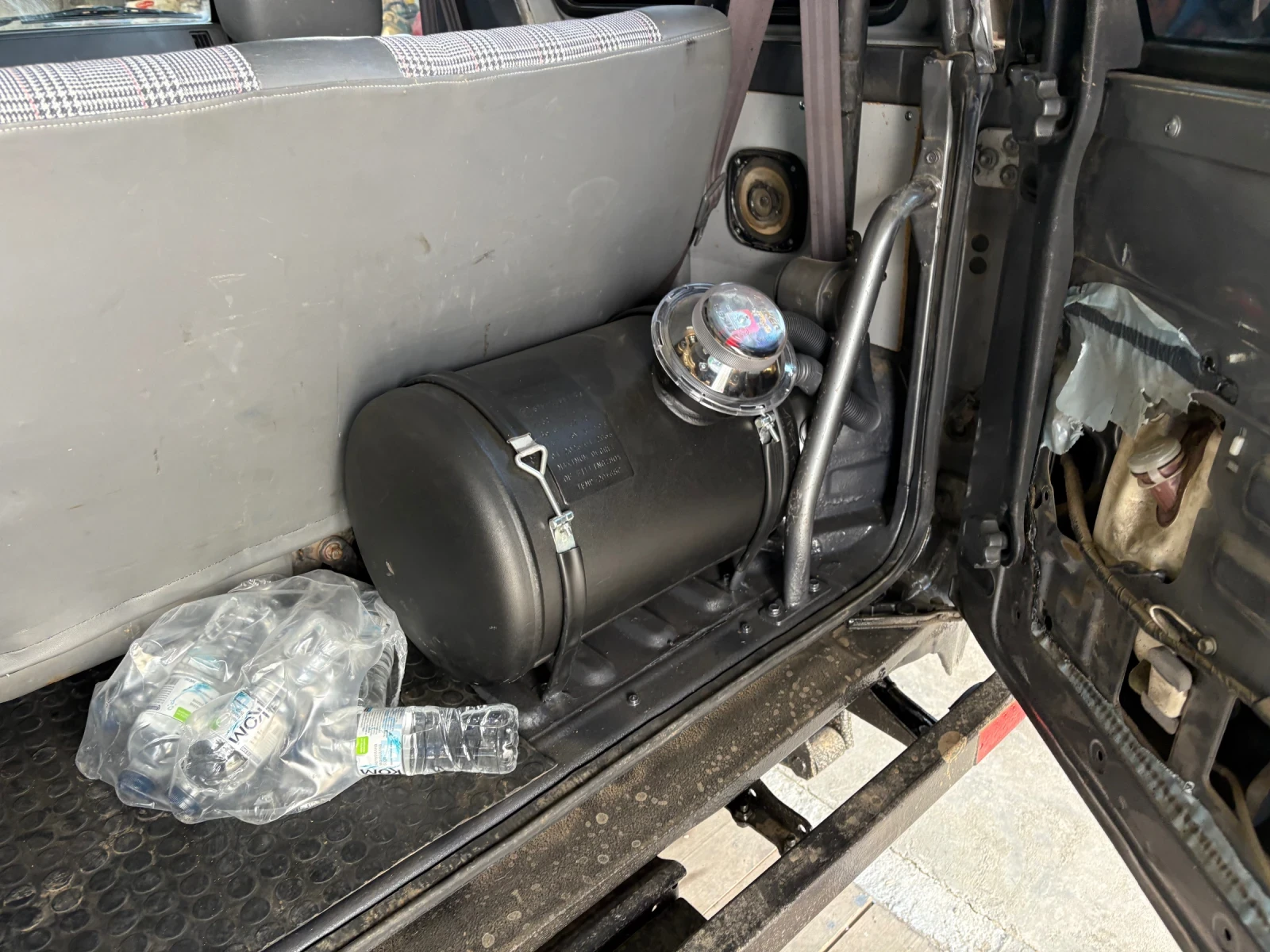 Daihatsu Feroza 1.6 16v 95 hp, снимка 6 - Автомобили и джипове - 54356095