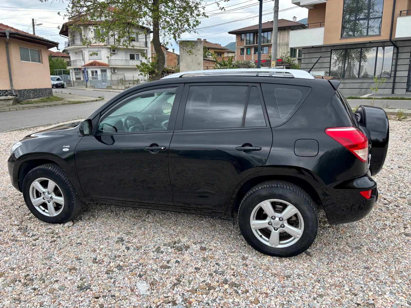 Toyota Rav4 2.2 D4D 136 кс, снимка 12 - Автомобили и джипове - 54457508