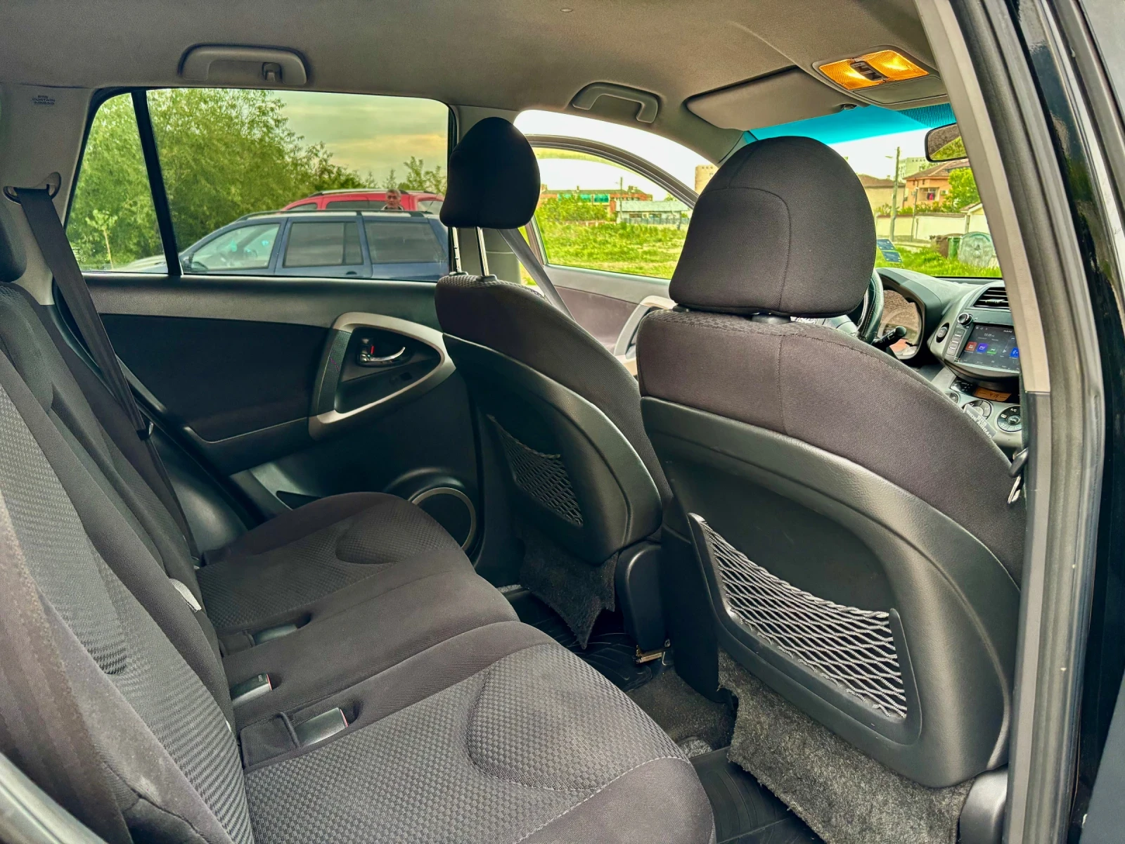 Toyota Rav4 2.2 D4D 136 кс, снимка 11 - Автомобили и джипове - 54457508