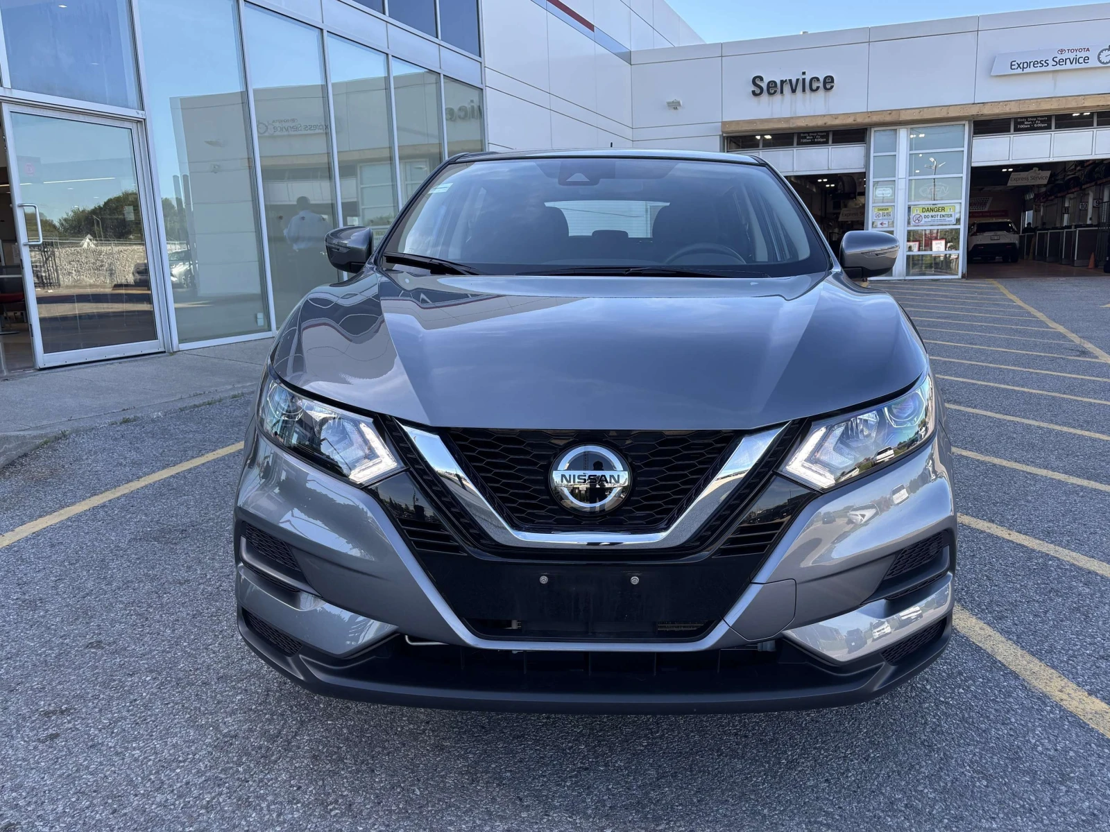 Nissan Qashqai 4x4, ЕЛ. СЕДАЛКИ, ЦЕНА ДО БГ, снимка 2 - Автомобили и джипове - 54870838