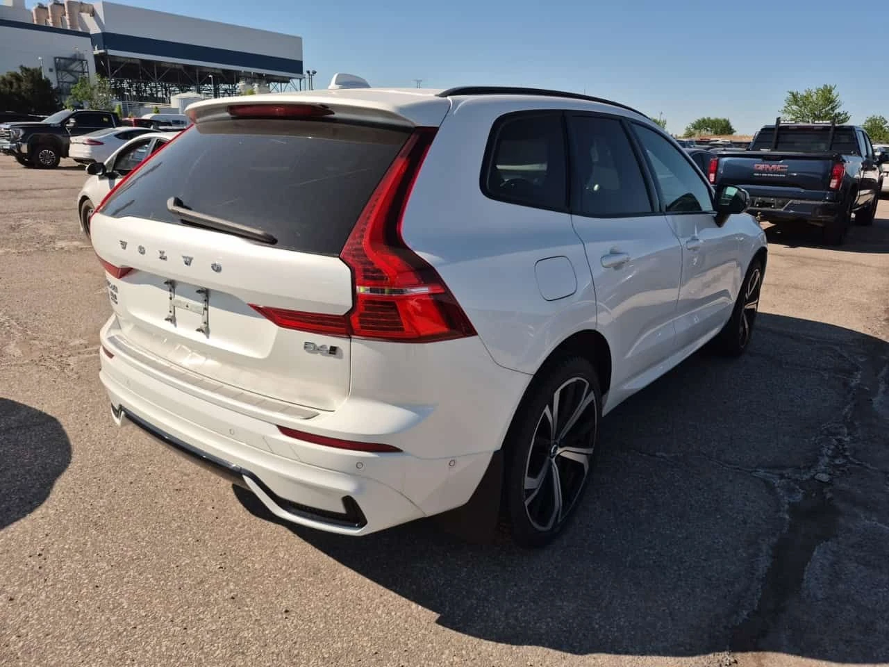 Volvo XC60 R DESIGN | CARFAX | БЕЗ ПЪРВОНАЧАЛНА ВНОСКА, снимка 4 - Автомобили и джипове - 54963428