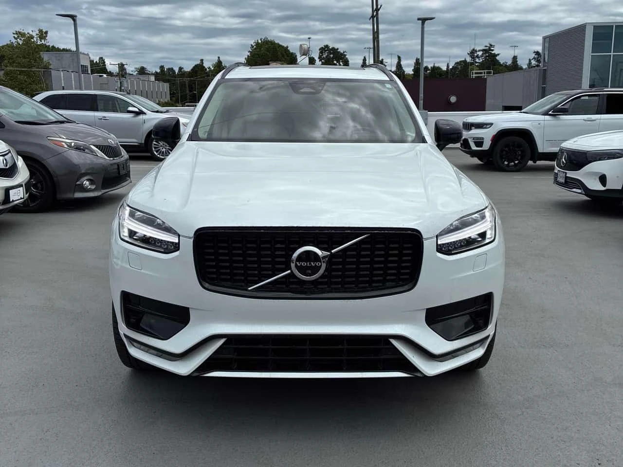 Volvo Xc90 * Ultimate Dark Theme * CARFAX * БЕЗ ПЪРВОНАЧАЛНА , снимка 6 - Автомобили и джипове - 55156482