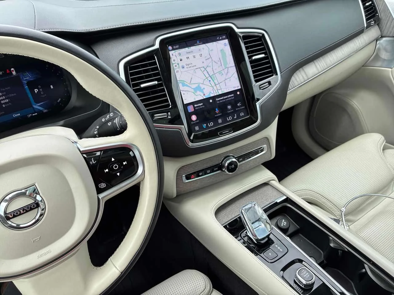 Volvo Xc90 * Ultimate Dark Theme * CARFAX * БЕЗ ПЪРВОНАЧАЛНА , снимка 9 - Автомобили и джипове - 55156482