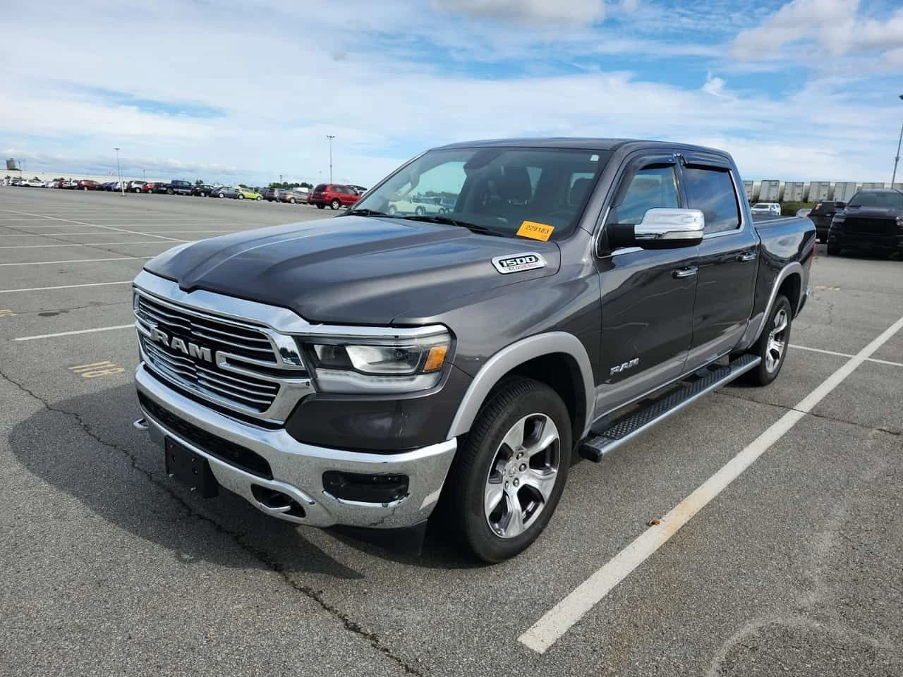 Dodge RAM 1500 Laramie / CARFAX / АВТОКРЕДИТ