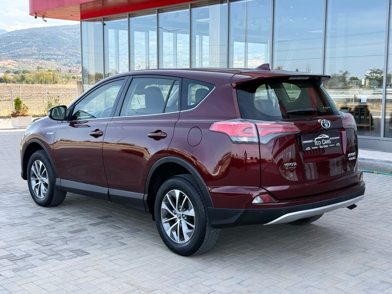 Toyota Rav4 2.5 HYBRID / KEYLESS / DISTRONIC / 176 000km. | Mobile.bg � ����������� 5