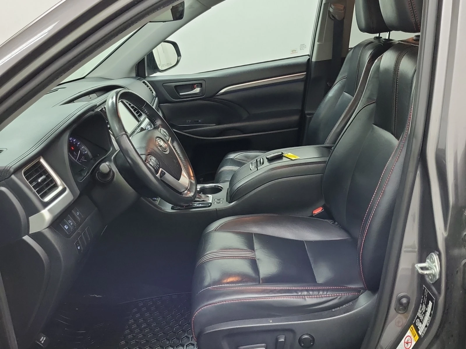 Toyota Highlander * XLE * AWD * FACELIFT * 8 МЕСТЕН * CARFAX * , снимка 7 - Автомобили и джипове - 56061750