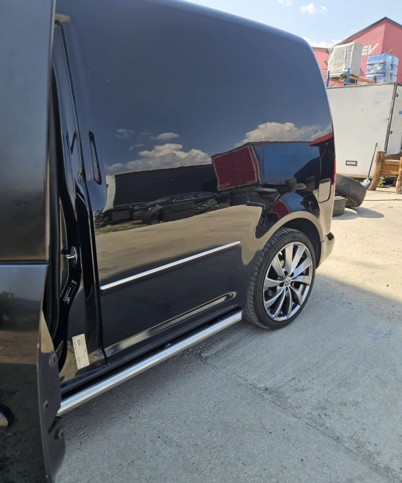 VW Caddy, снимка 4 - Бусове и автобуси - 53000817