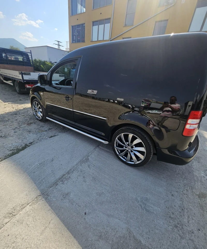 VW Caddy, снимка 12 - Бусове и автобуси - 53000817