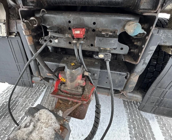 Mercedes-Benz Arocs 8x4 HENGER, снимка 10 - Камиони - 53901947