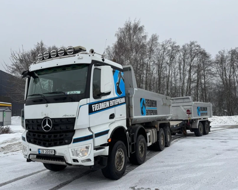 Mercedes-Benz Arocs 8x4 HENGER