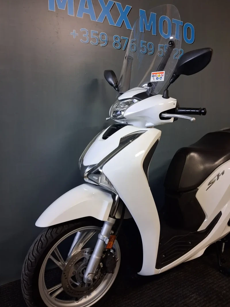 Honda Sh 125i ABS LED KEY LESS, снимка 4 - Мотоциклети и мототехника - 52158887