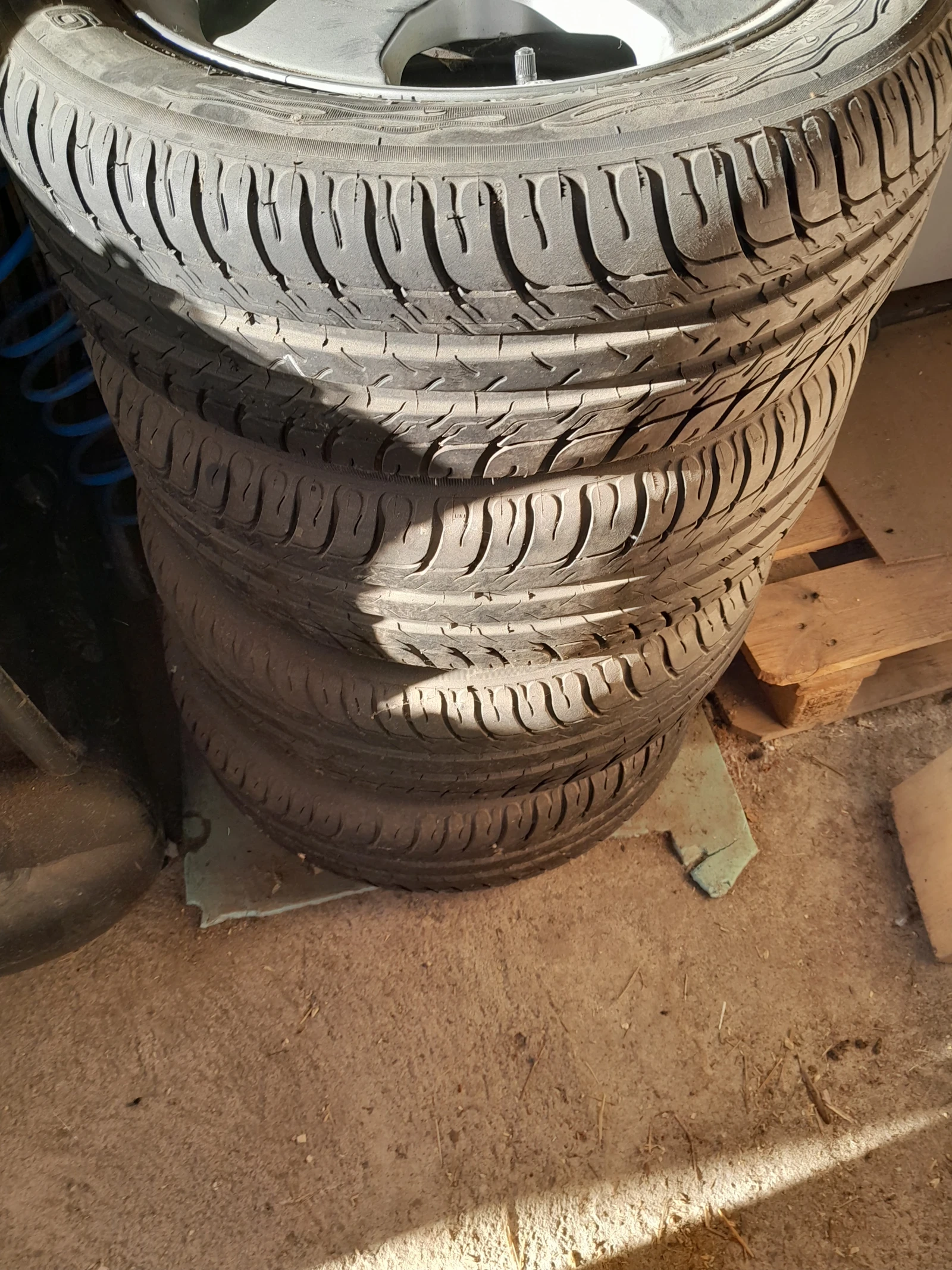 ���� � ������ 195/55R16.5 �� Mitsubishi | Mobile.bg � ����������� 3