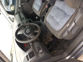VW Touran 1.6, снимка 6