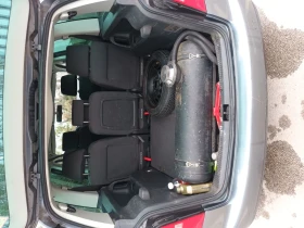 VW Touran 1.6, снимка 4