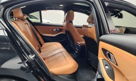 BMW 320 i M SPORT* DISTRONIC* HEAD-UP* ПОДГРЕВ* КАМЕРА*  , снимка 16