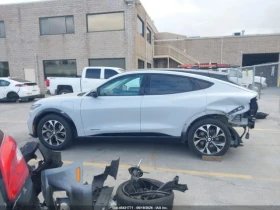 Ford Mustang Mach-E Premium RWD, снимка 8