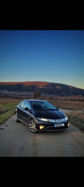 Honda Civic 1.8I 140, снимка 2