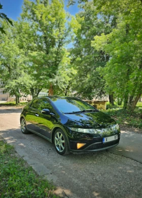 Обява за продажба на Honda Civic 1.8i 140 ~7 999 лв. - изображение 1