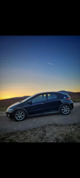 Honda Civic 1.8I 140, снимка 3