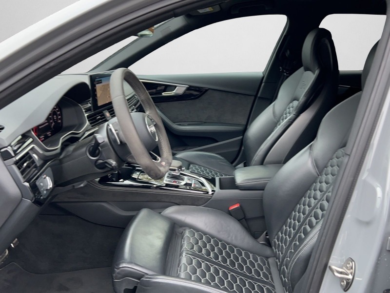 Audi Rs4 2.9 TFSI quattro*B&O*Matrix*AHK, снимка 13 - Автомобили и джипове - 46275053