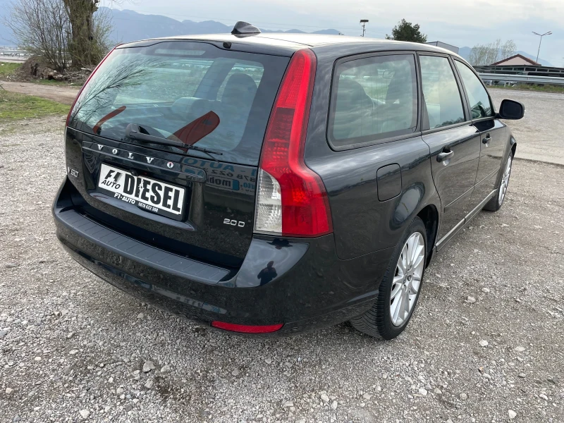 Volvo V50 2.0HDI-136-AVTOMAT-ITALIA, снимка 8 - Автомобили и джипове - 49605602