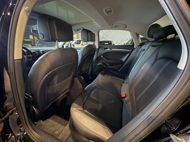 Audi A3 * 4dr Sdn quattro 2.0T Komfort* No Accident* Mint , снимка 16 - Автомобили и джипове - 53010552