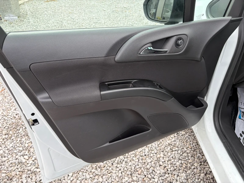 Opel Meriva 1.4i-120k.c. GPL/EURO 5B/ FACELIFT, снимка 9 - Автомобили и джипове - 53259735