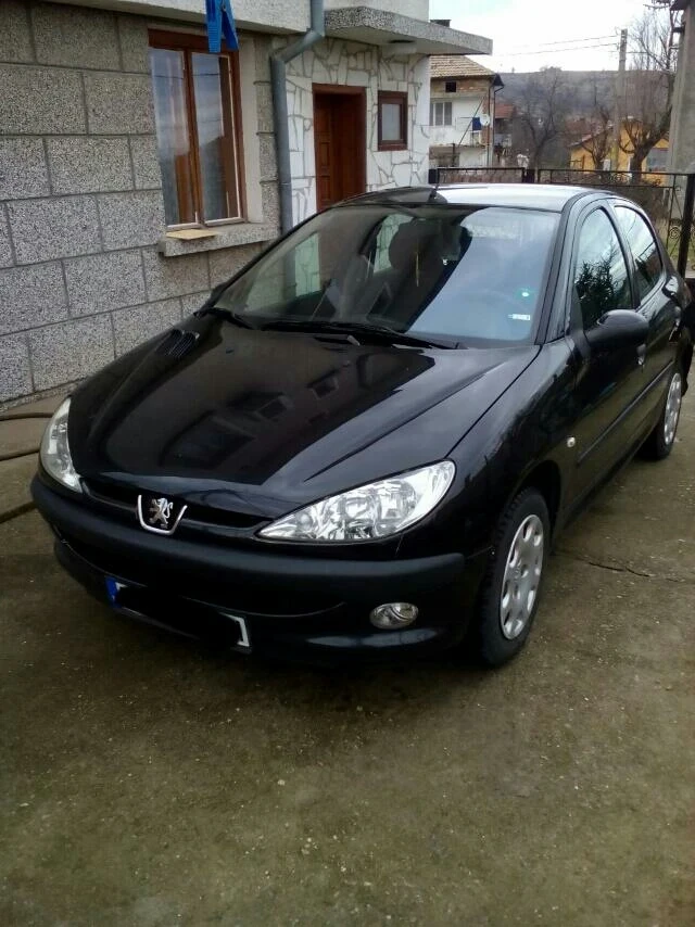 Peugeot 206 1.4i, снимка 3 - Автомобили и джипове - 48638599