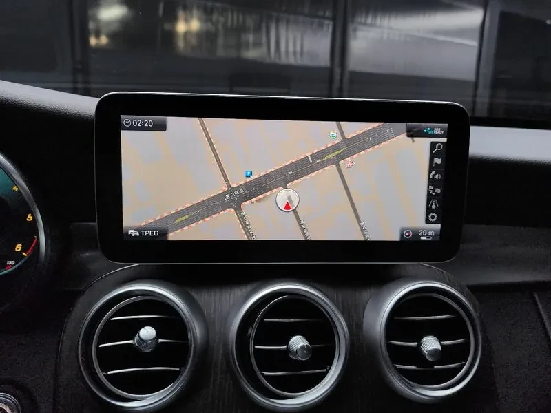 Mercedes-Benz C 220 d, снимка 14 - Автомобили и джипове - 54287260