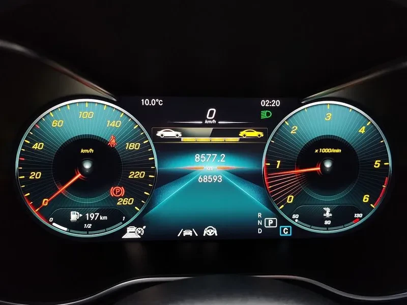 Mercedes-Benz C 220 d, снимка 8 - Автомобили и джипове - 54287260