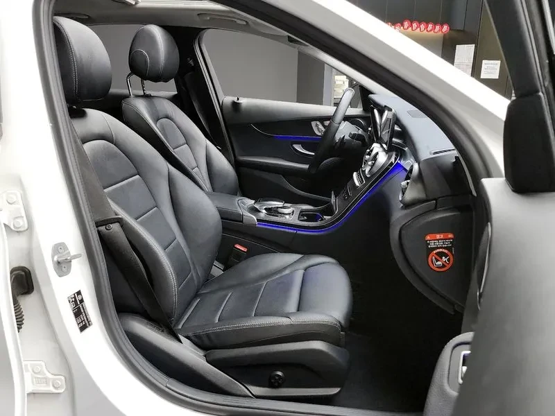 Mercedes-Benz C 220 d, снимка 11 - Автомобили и джипове - 54287260