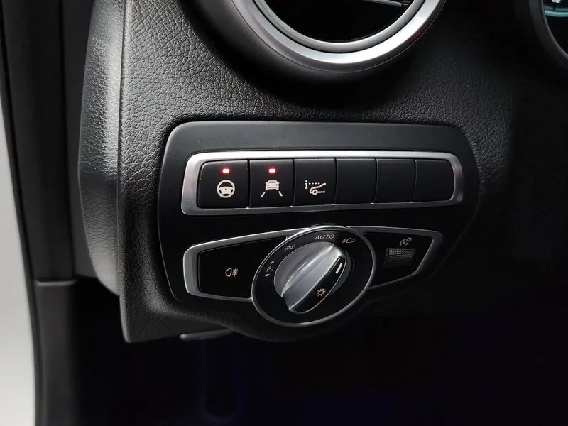 Mercedes-Benz C 220 d, снимка 17 - Автомобили и джипове - 54287260