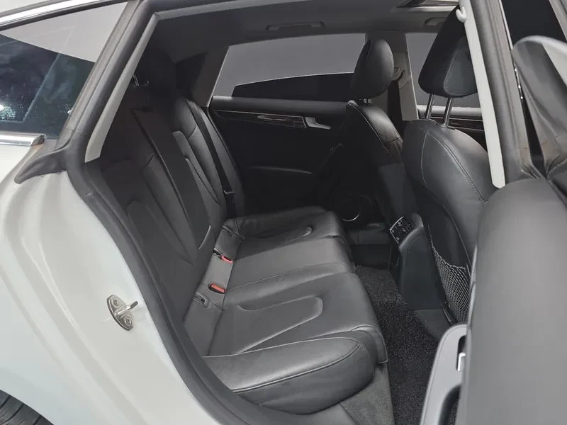 Audi A5 2.0 TDI Quattro Dynamic Sportback 8TA, снимка 11 - Автомобили и джипове - 55959158