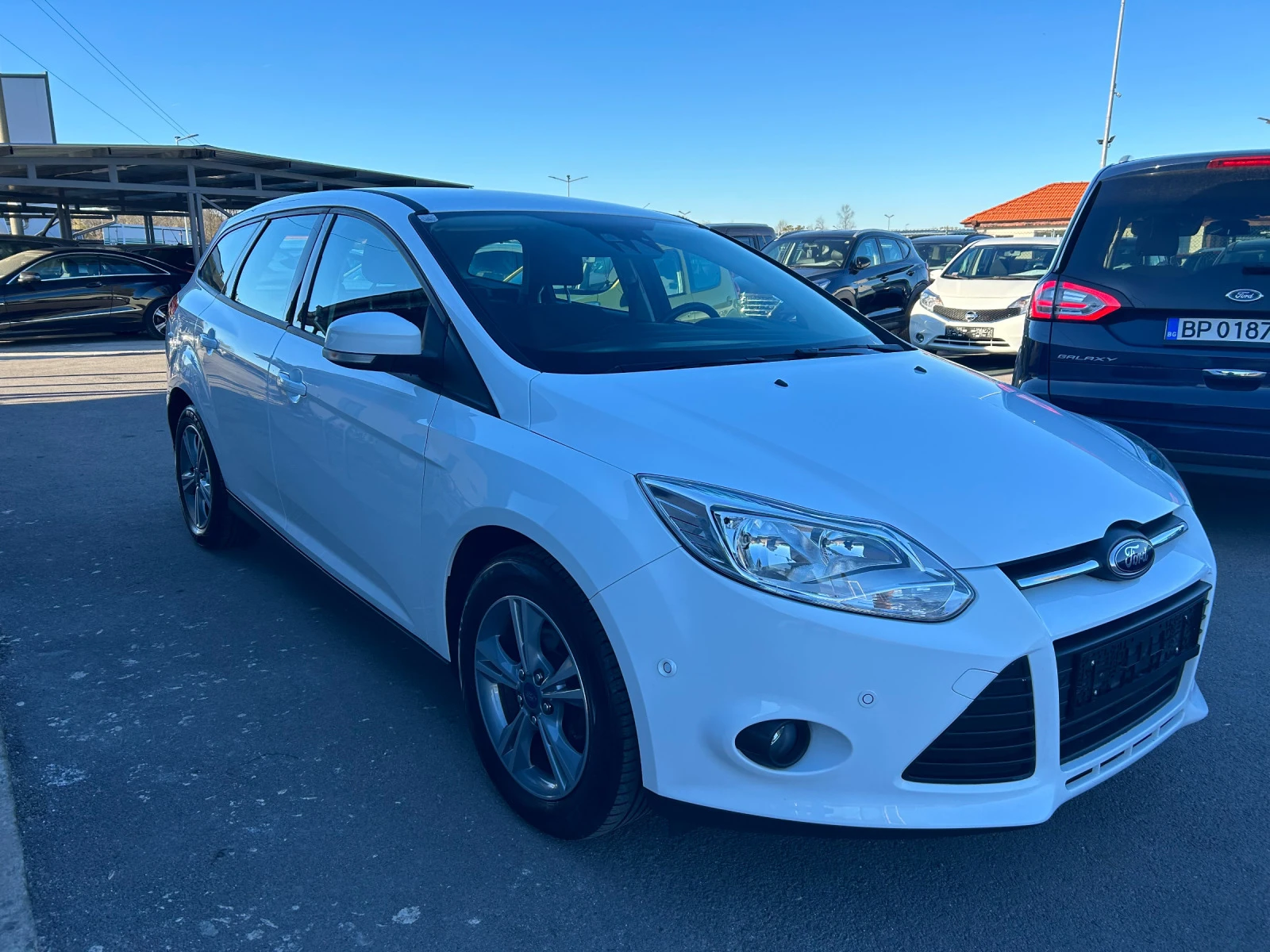 Ford Focus 1.0I - изображение 4