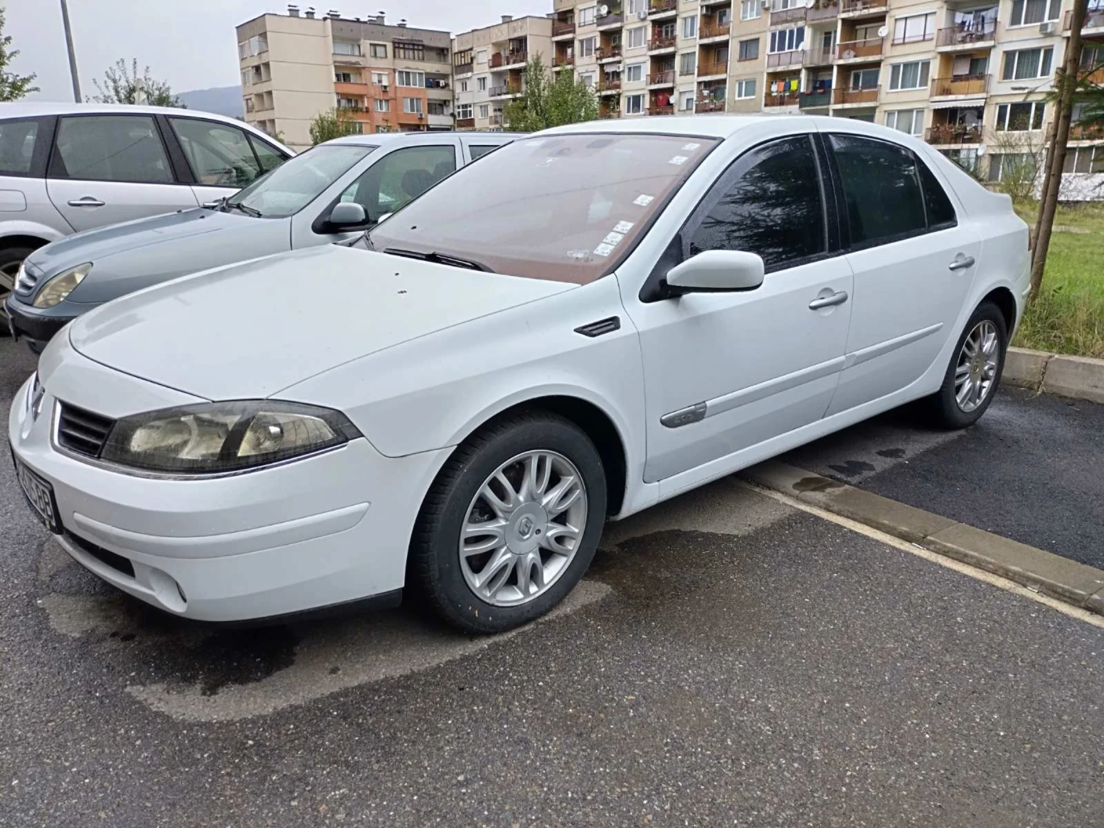 Renault Laguna 2.0 - изображение 3