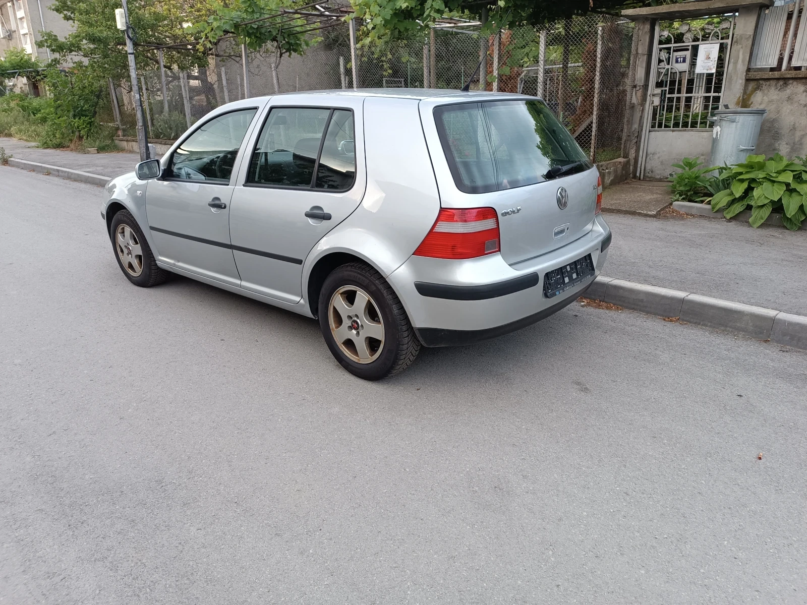 VW Golf 1.9TDI90kc - изображение 5