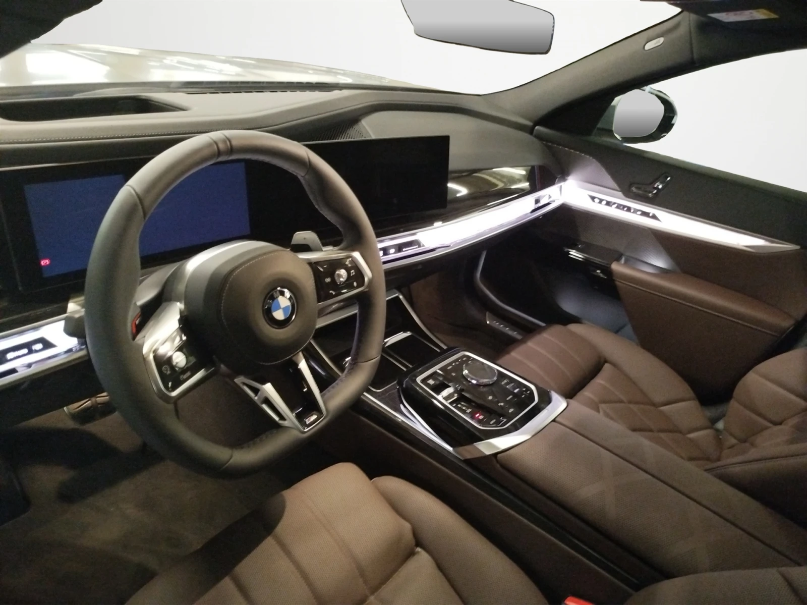 BMW 740 xDrive Седан - изображение 6