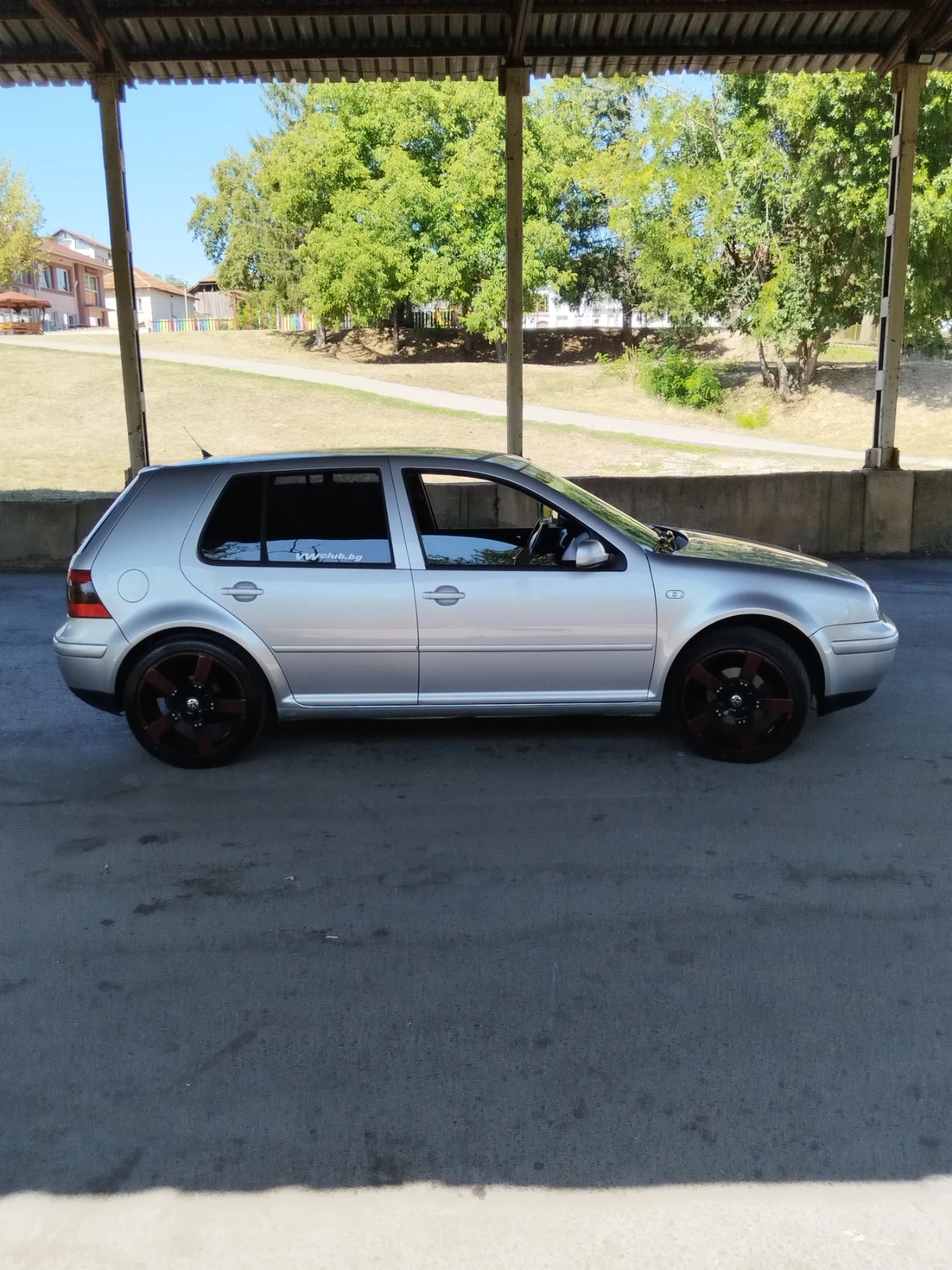 VW Golf 1.9 - изображение 8