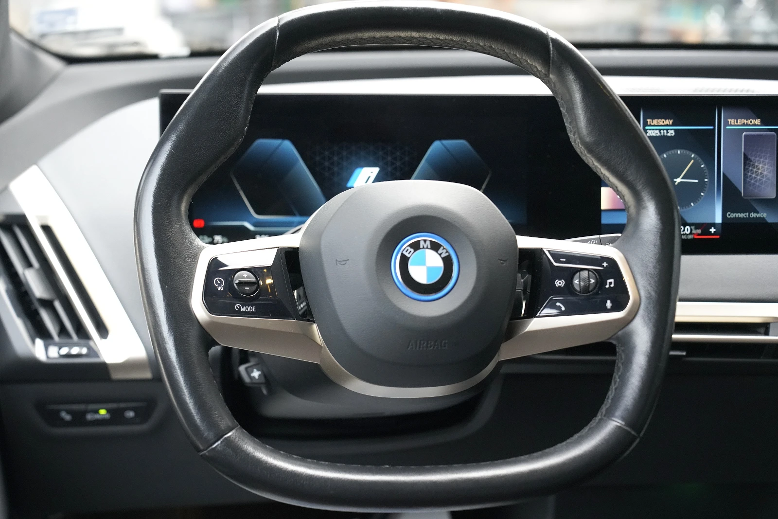 BMW iX 40 xDrive 76.6 kWh Shadow Line | Mobile.bg   10