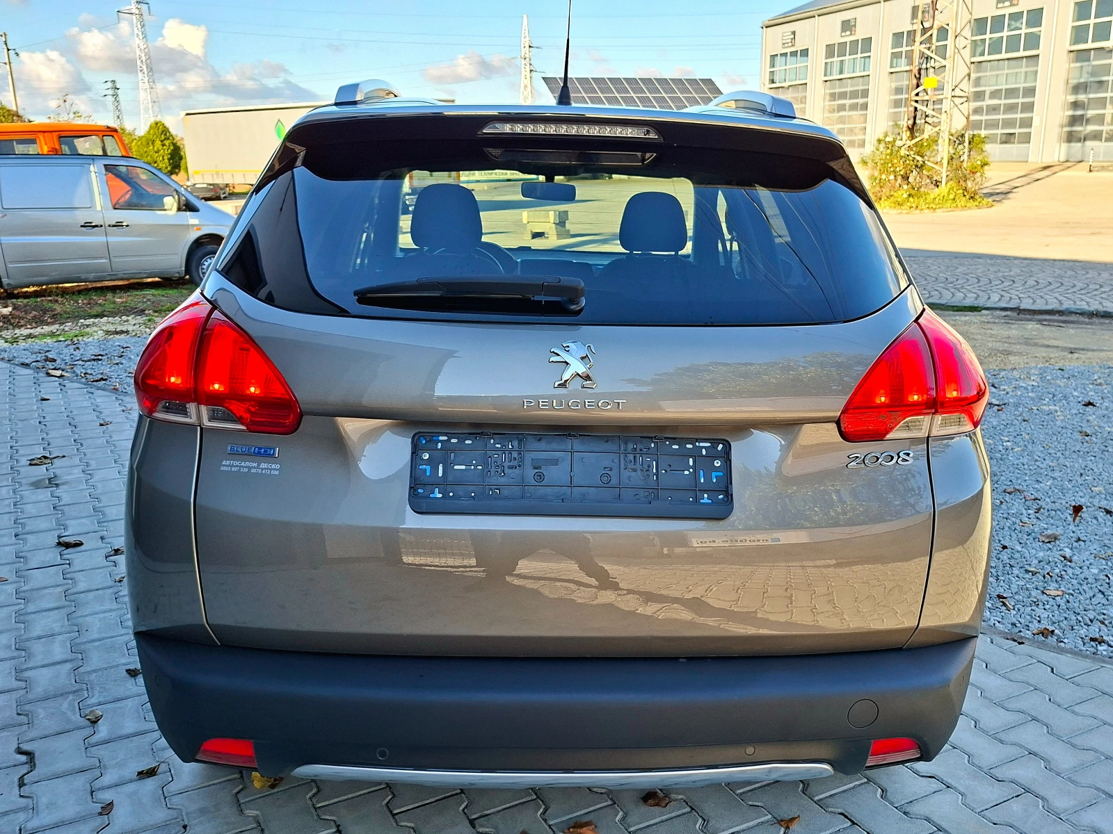 Peugeot 2008 1.6Blue HDI >STYLE EDITION<НАВИГАЦИЯ* LED* - изображение 6